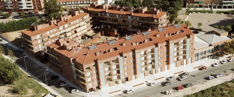 Edificios plurifamiliares en Rambla Torrentet – Abrera – Luis Pares