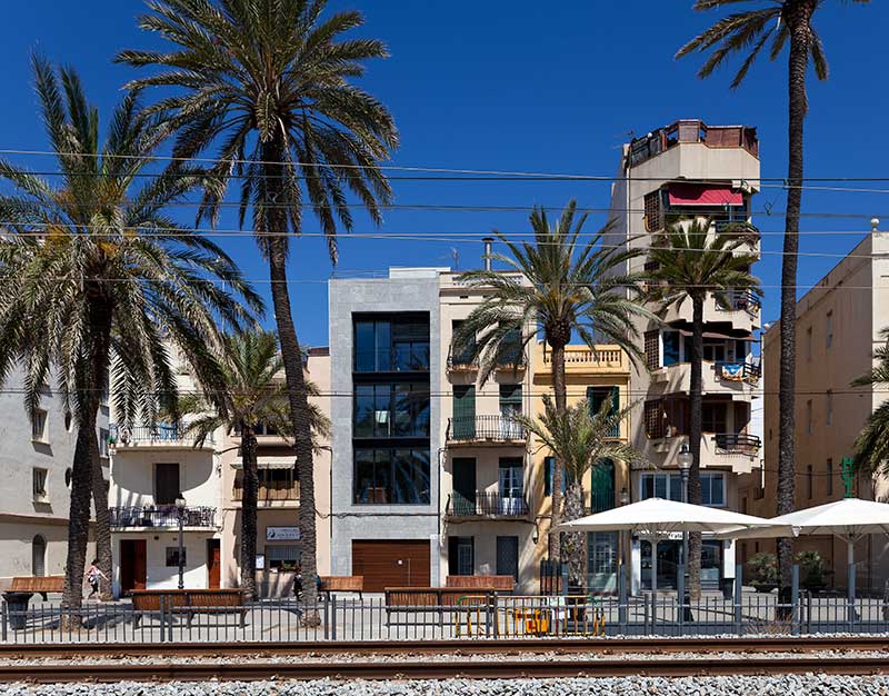 Derribo y construcción vivienda unifamiliar
Badalona – Barcelona
Año: 2013
