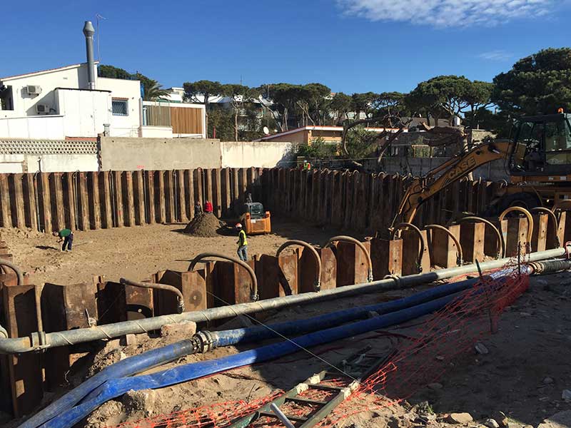 Proyecto Ejecutivo para la construcción de una vivienda
Castelldefels - Barcelona
2016
