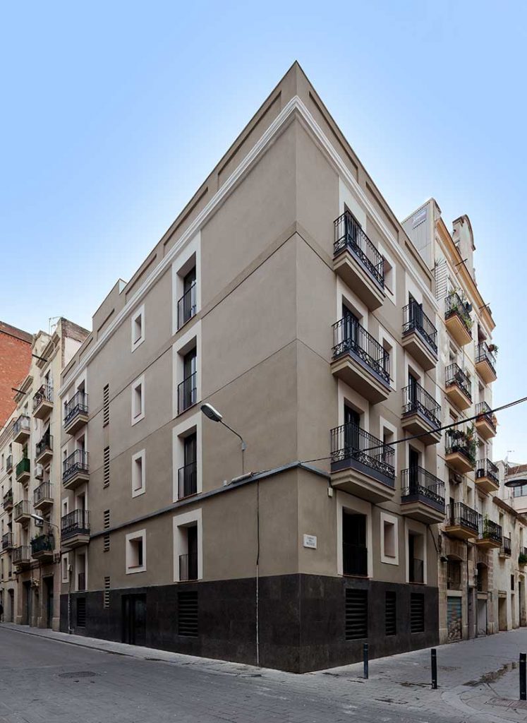 Edificio 15 viviendas
Barcelona - Barcelona
2014