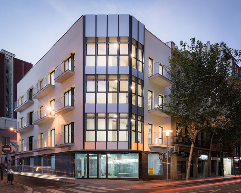 Rehabilitación de un edifico para 10 viviendas y un local comercial
Hospitalet de Llobregat - Barcelona
Año: 2018