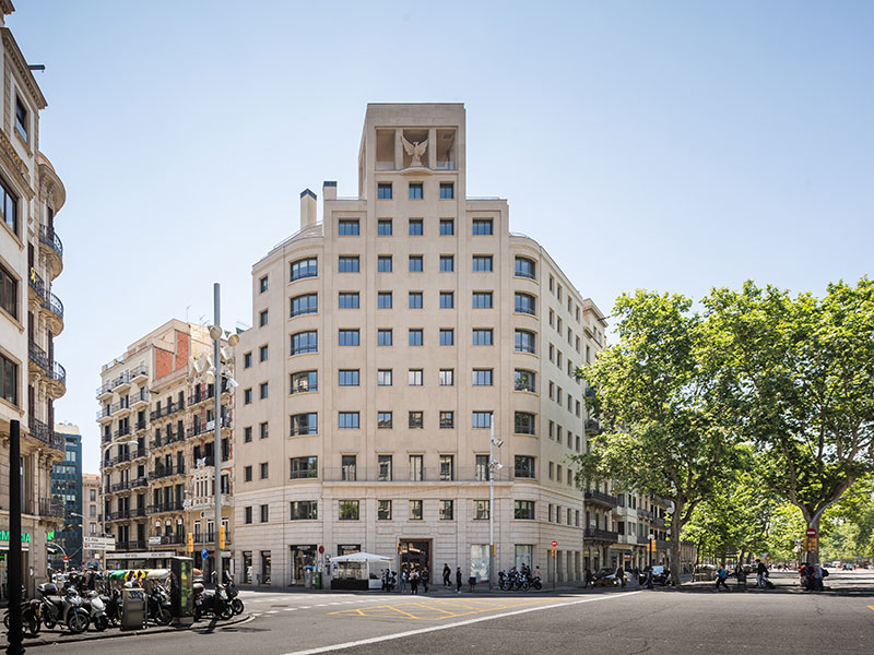 Cambio de uso y rehabilitación de un Edificio entre Medianeras.
Barcelona - Barcelona
Año: 2018