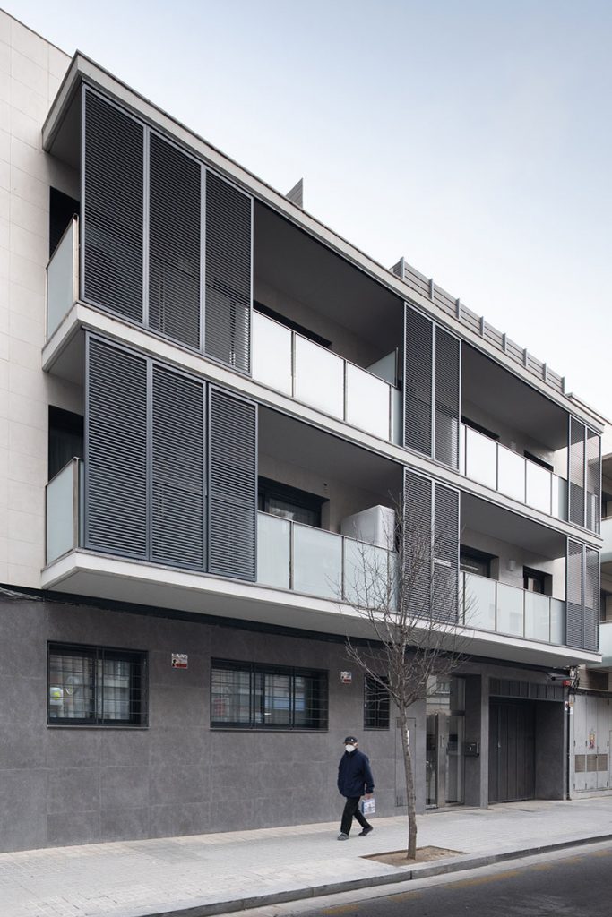 Edificio Plurifamiliar 11 viviendas con aparcamiento
Esplugues de Llobregat - Barcelona
2018